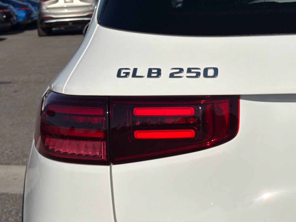 Used 2026 Mercedes-Benz GLB 250 image 13
