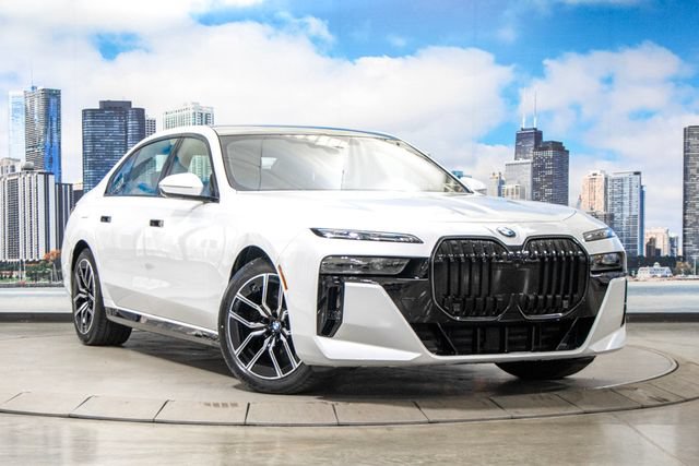 Used 2026 BMW 760i xDrive w/ Premium Package