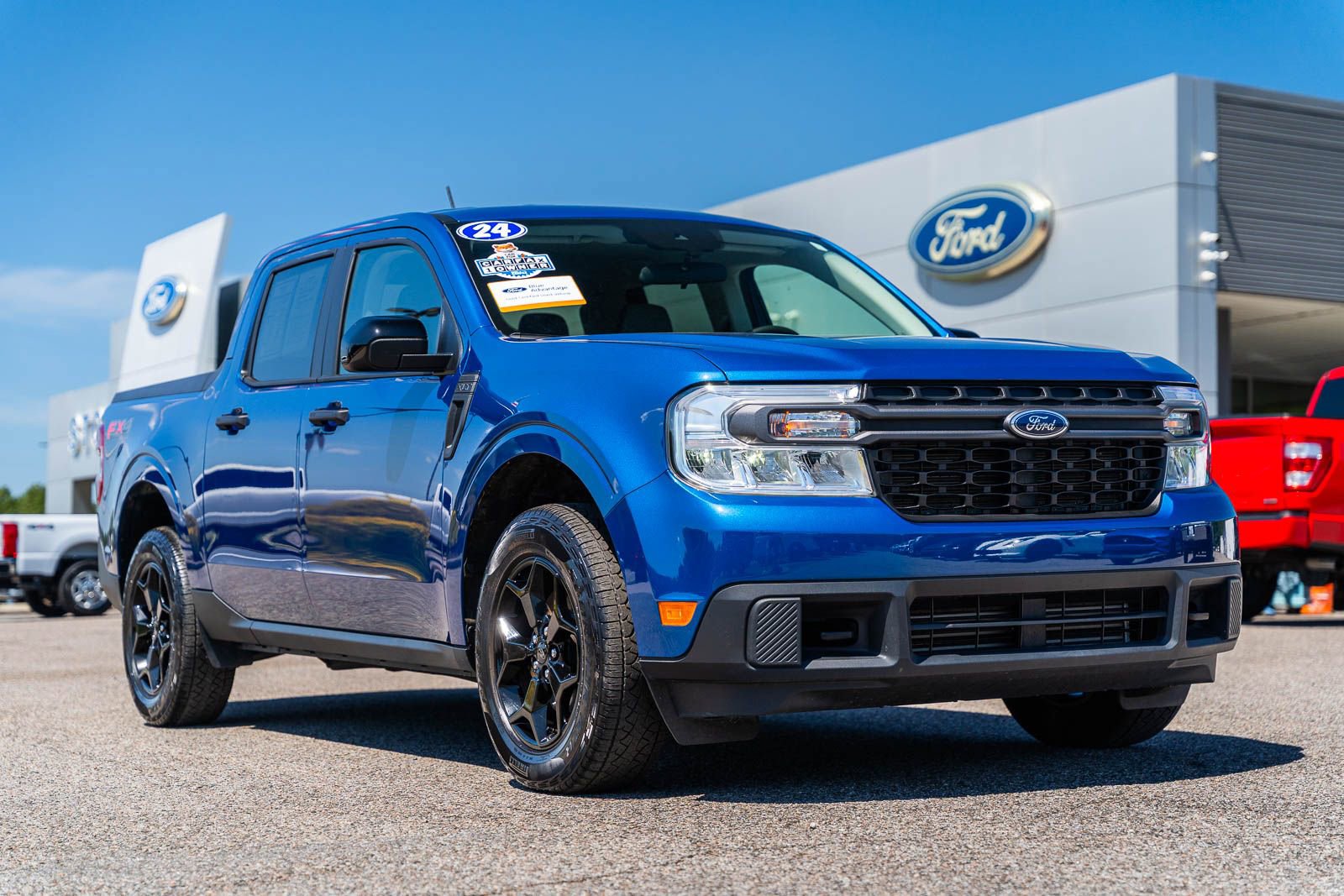 Used 2024 Ford Maverick XLT w/ XLT Luxury Package AWD/4WD image 1