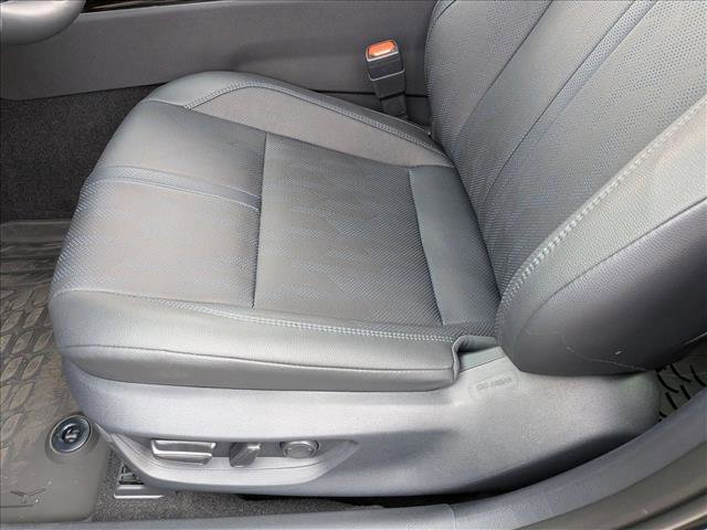 New 2026 Toyota Camry XSE FWD video 4