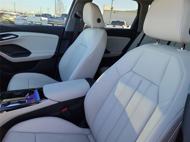 New 2025 Audi Q6 e-tron Premium AWD/4WD image 20
