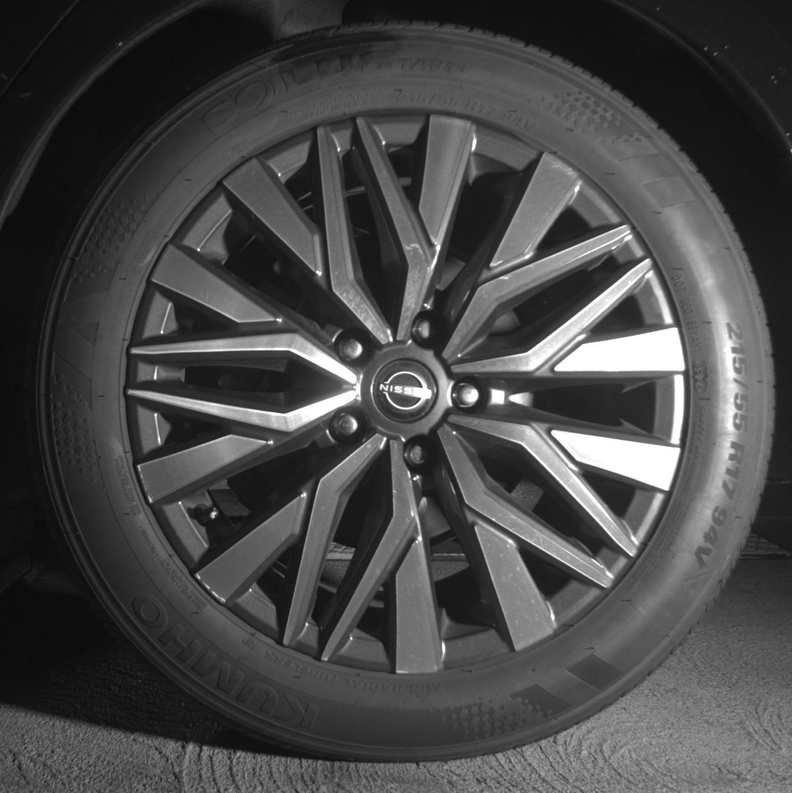 Used 2025 Nissan Altima 2.5 SV FWD image 16