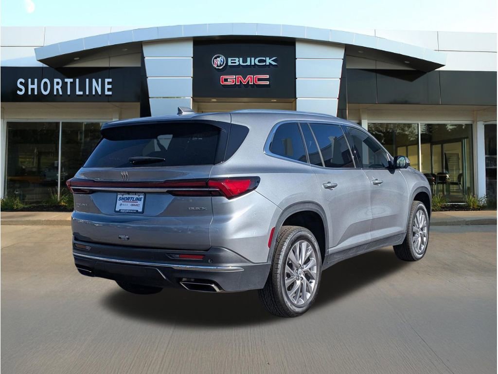 Used 2025 Buick Enclave Preferred AWD/4WD image 3