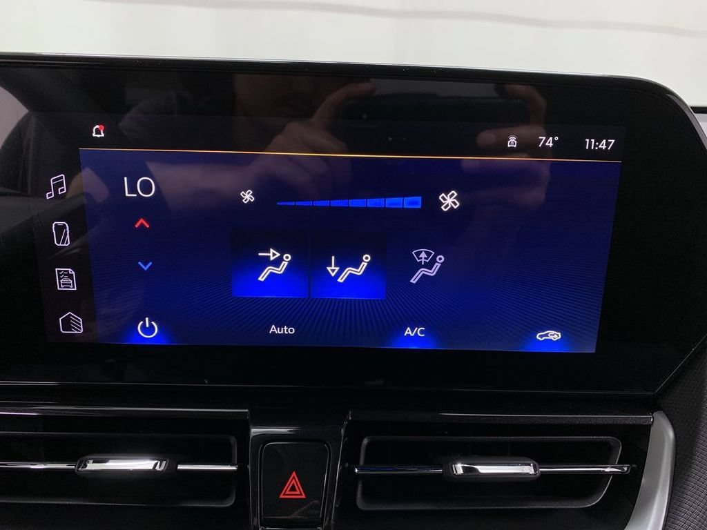 New 2026 Chevrolet TrailBlazer LT w/ Convenience Package AWD/4WD image 18