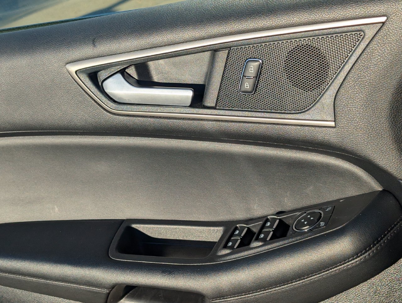 Used 2024 Ford Edge SEL AWD/4WD image 26