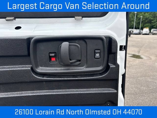 Used 2025 GMC Savana 2500 w/ Driver Convenience Package RWD image 7