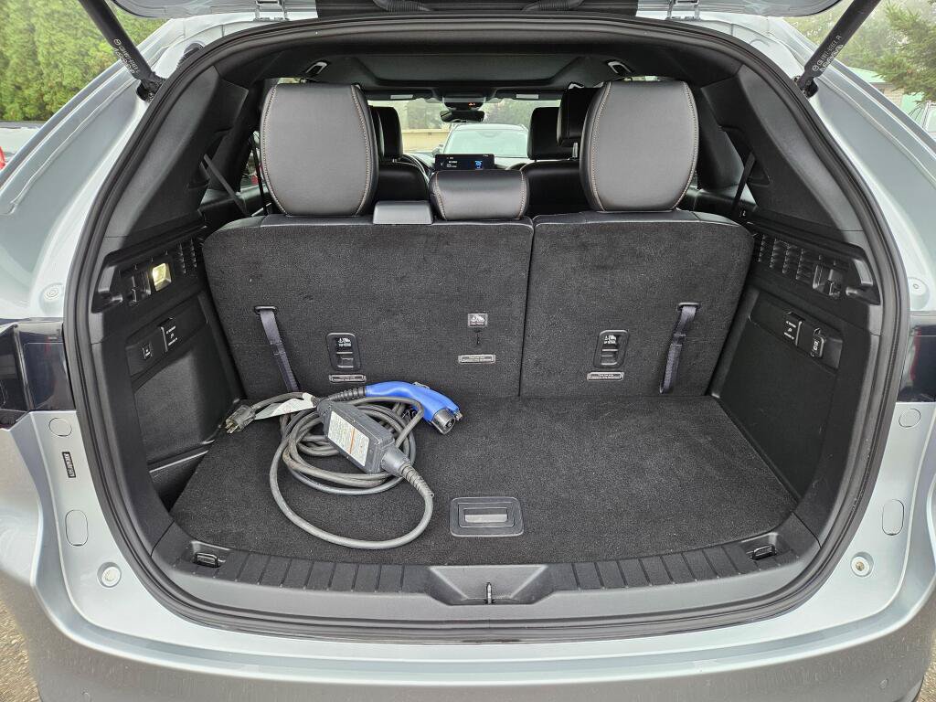 Certified 2024 MAZDA CX-90 Plug-In Hybrid w/ Premium Plus AWD/4WD image 12