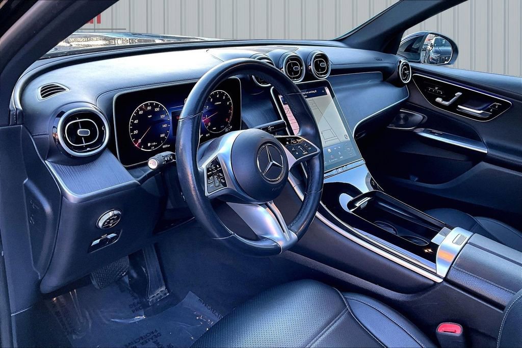 Used 2024 Mercedes-Benz GLC 300 4MATIC image 17