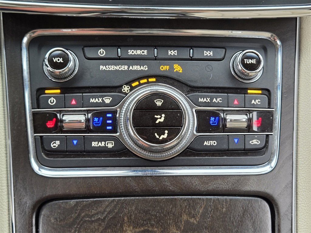 Used 2019 Lincoln Continental Reserve image 31