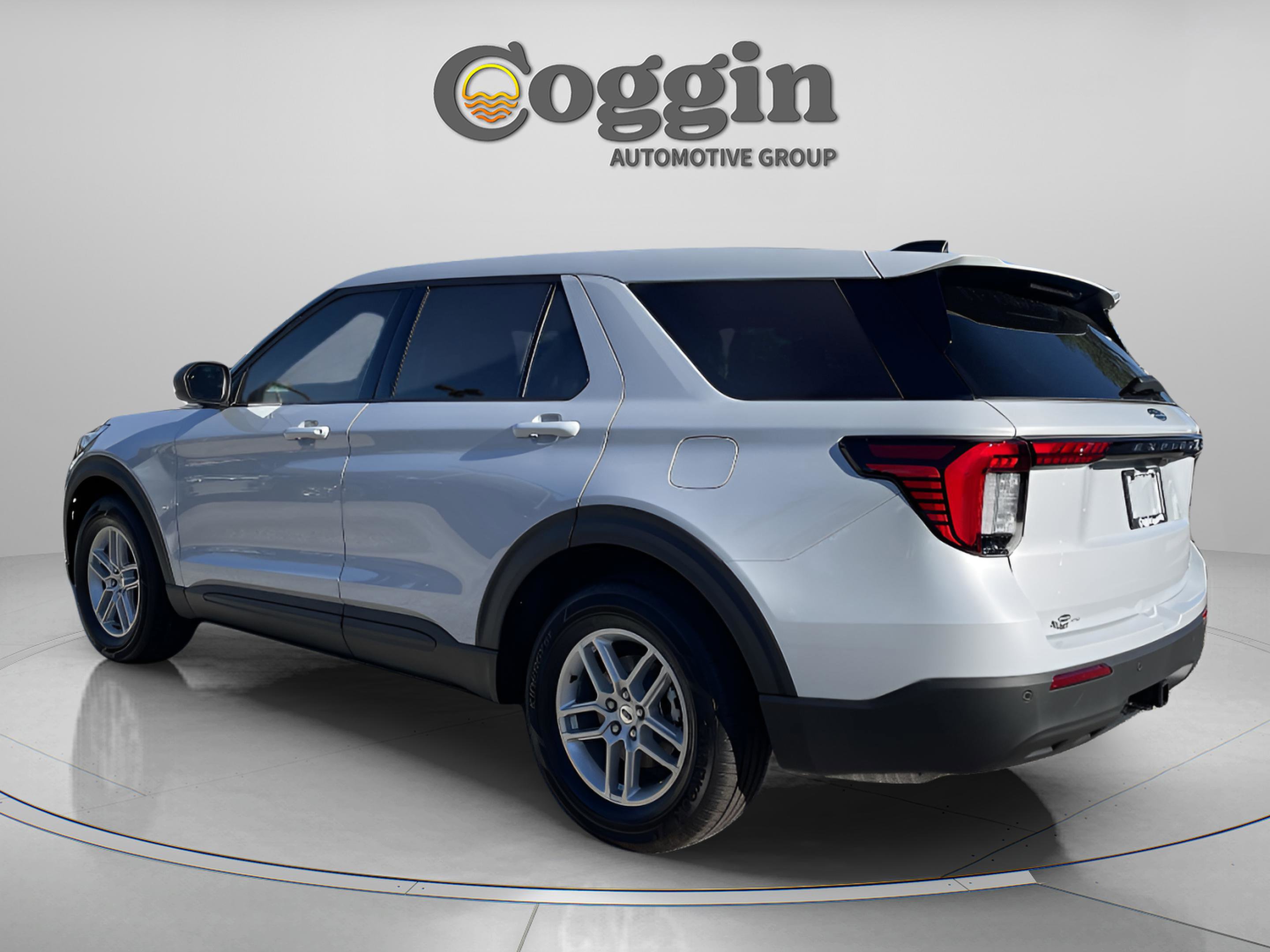 New 2026 Ford Explorer Active image 5