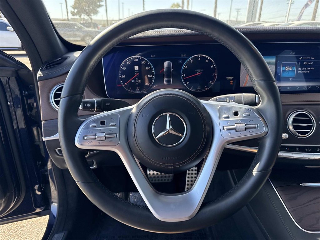 Used 2018 Mercedes-Benz S 560 Sedan w/ AMG Line Exterior image 8