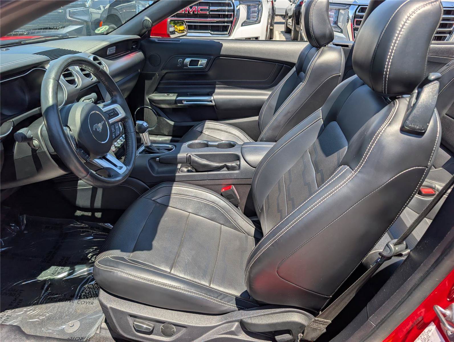 Used 2019 Ford Mustang GT Premium w/ Equipment Group 401A RWD image 16