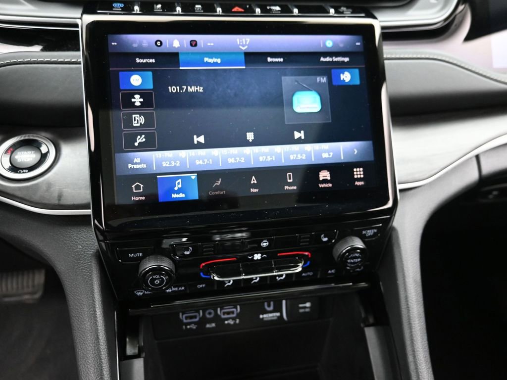 Used 2022 Jeep Grand Cherokee Limited 4xe image 18