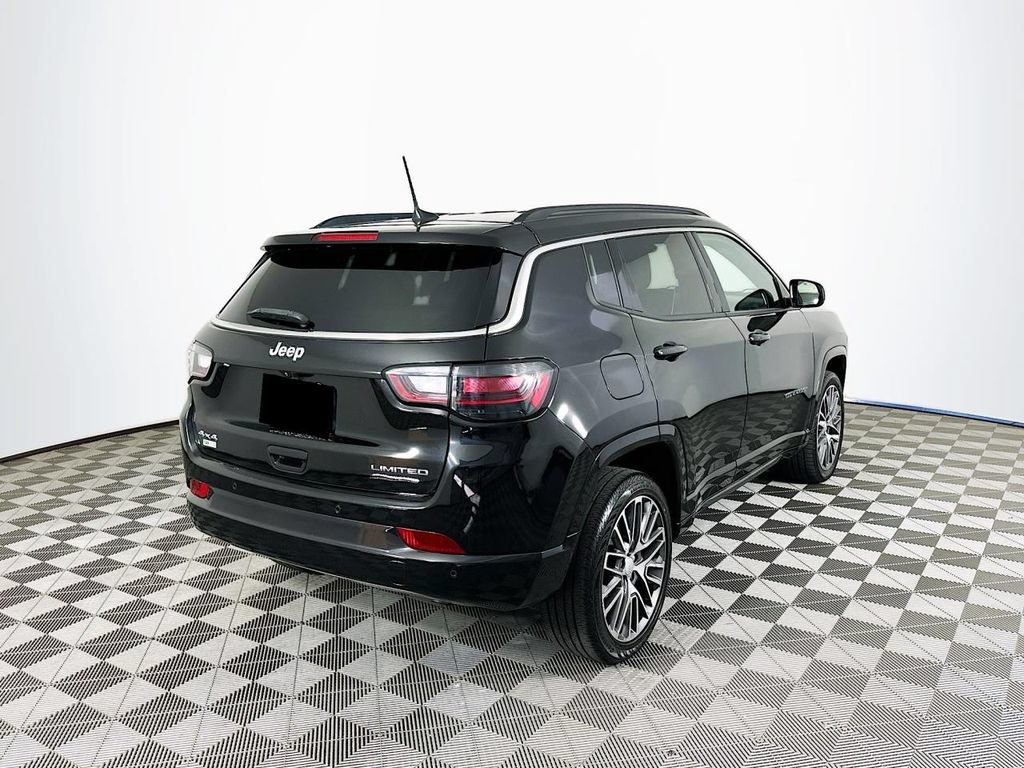 Used 2024 Jeep Compass Limited w/ Elite Group AWD/4WD image 10