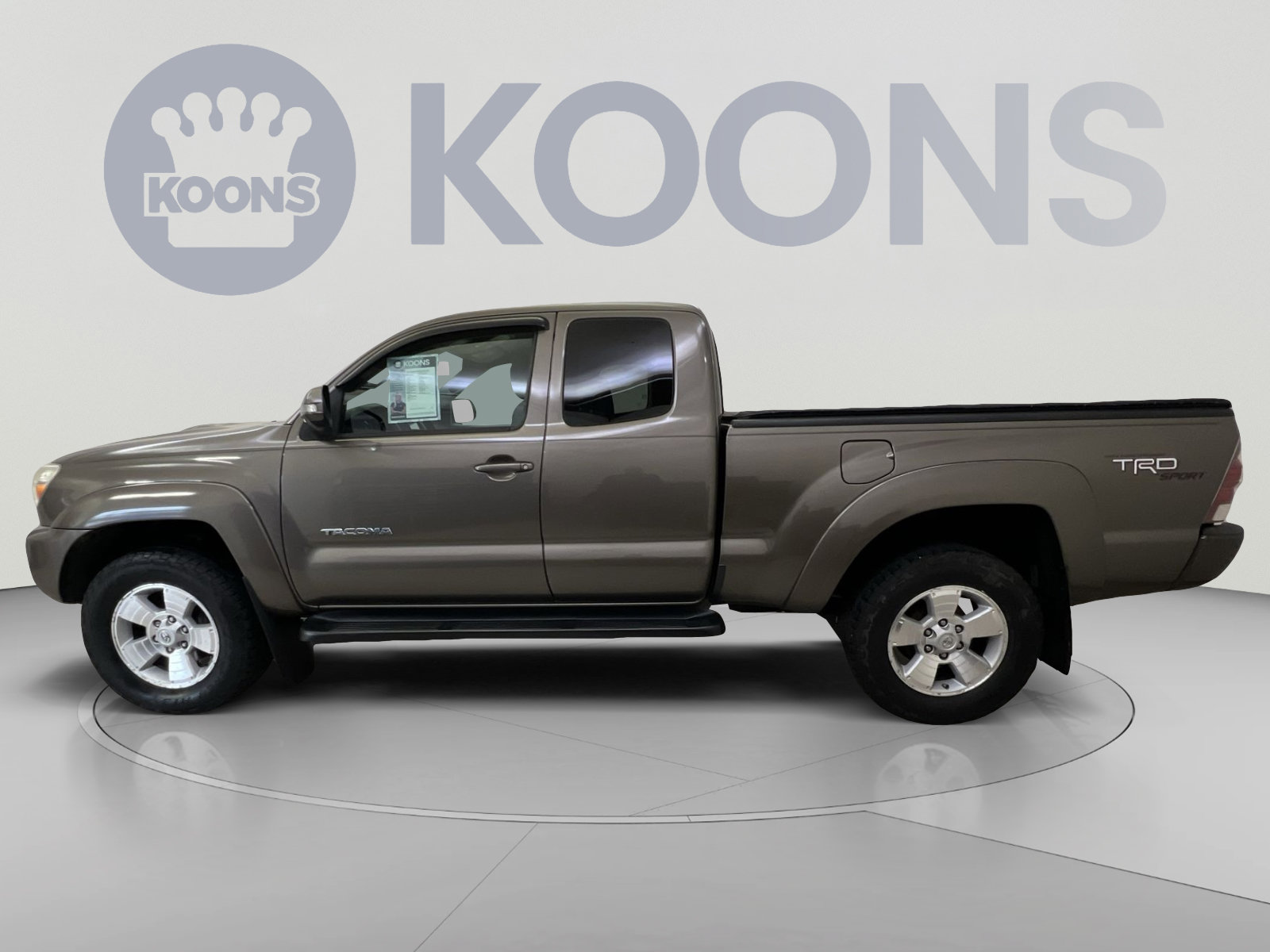 Used 2013 Toyota Tacoma 4x4 Access Cab V6 w/ TRD Sport Pkg image 5