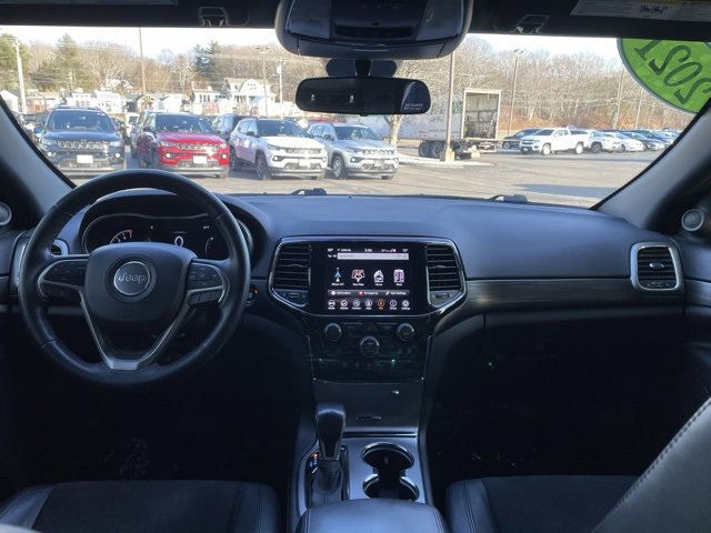 Used 2021 Jeep Grand Cherokee Laredo X image 13