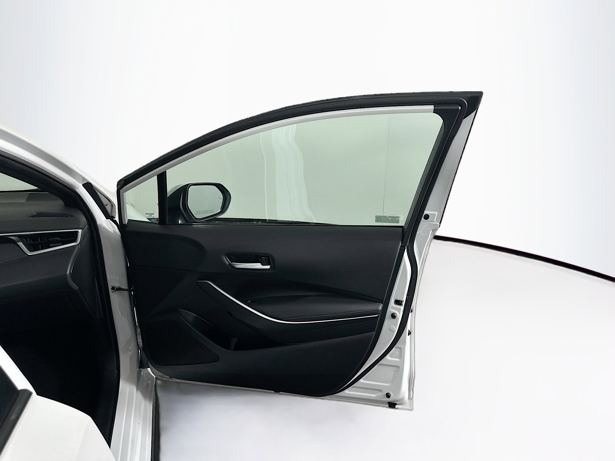 Used 2023 Toyota Corolla SE w/ SE Premium Package image 31