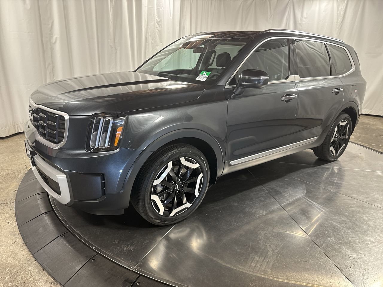 Used 2024 Kia Telluride S w/ S Sunroof Package