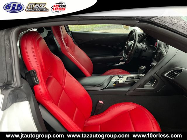 Used 2019 Chevrolet Corvette Stingray Convertible w/ Carbon Flash Badge Package RWD image 4