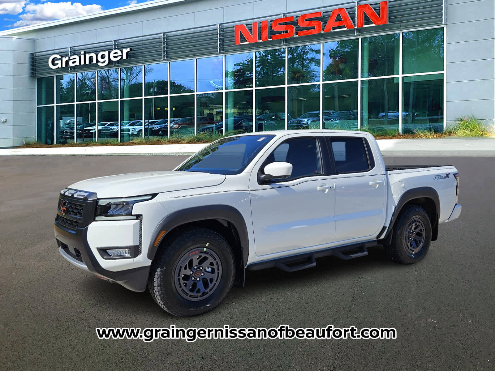 New 2026 Nissan Frontier Pro-X image 2