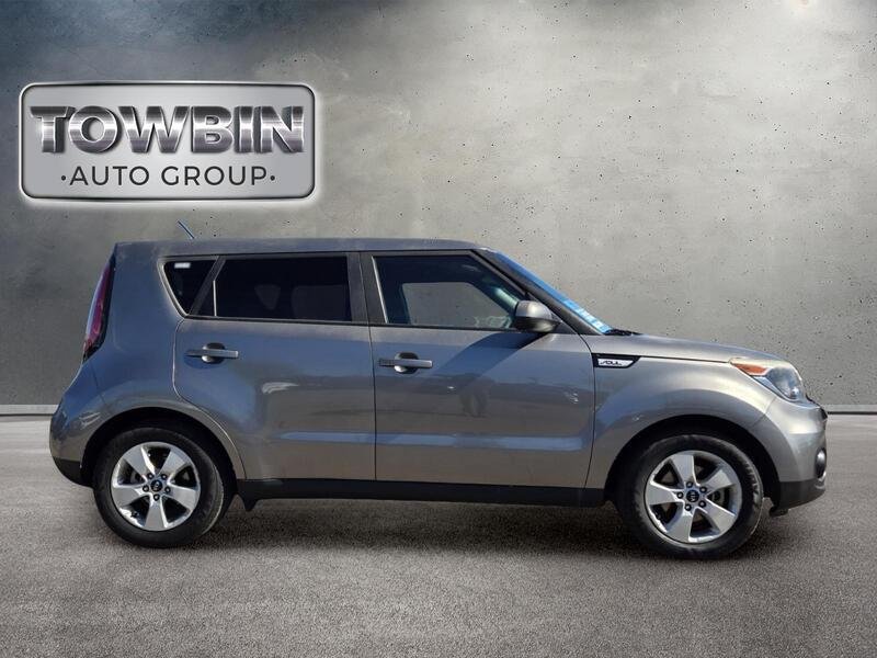 Used 2017 Kia Soul FWD image 3