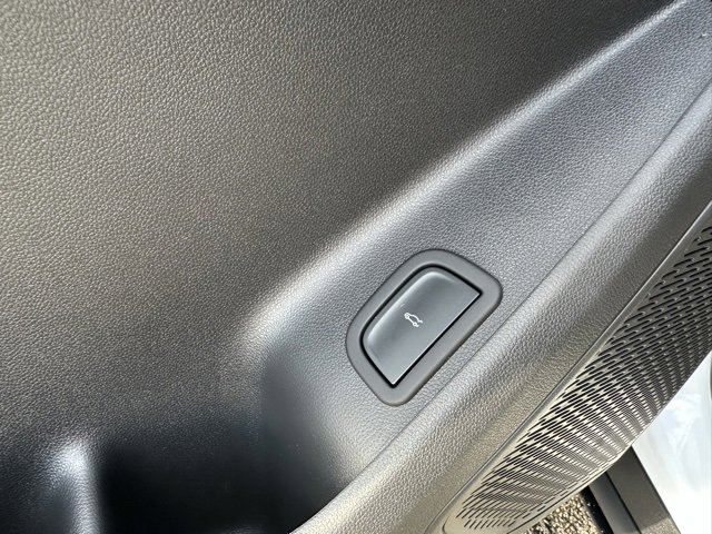 New 2026 Chevrolet Traverse LT image 7