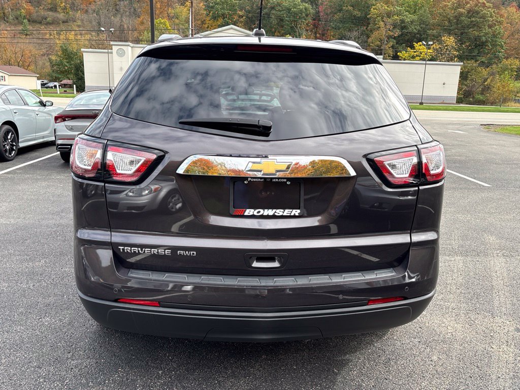 Used 2017 Chevrolet Traverse LT AWD/4WD image 4