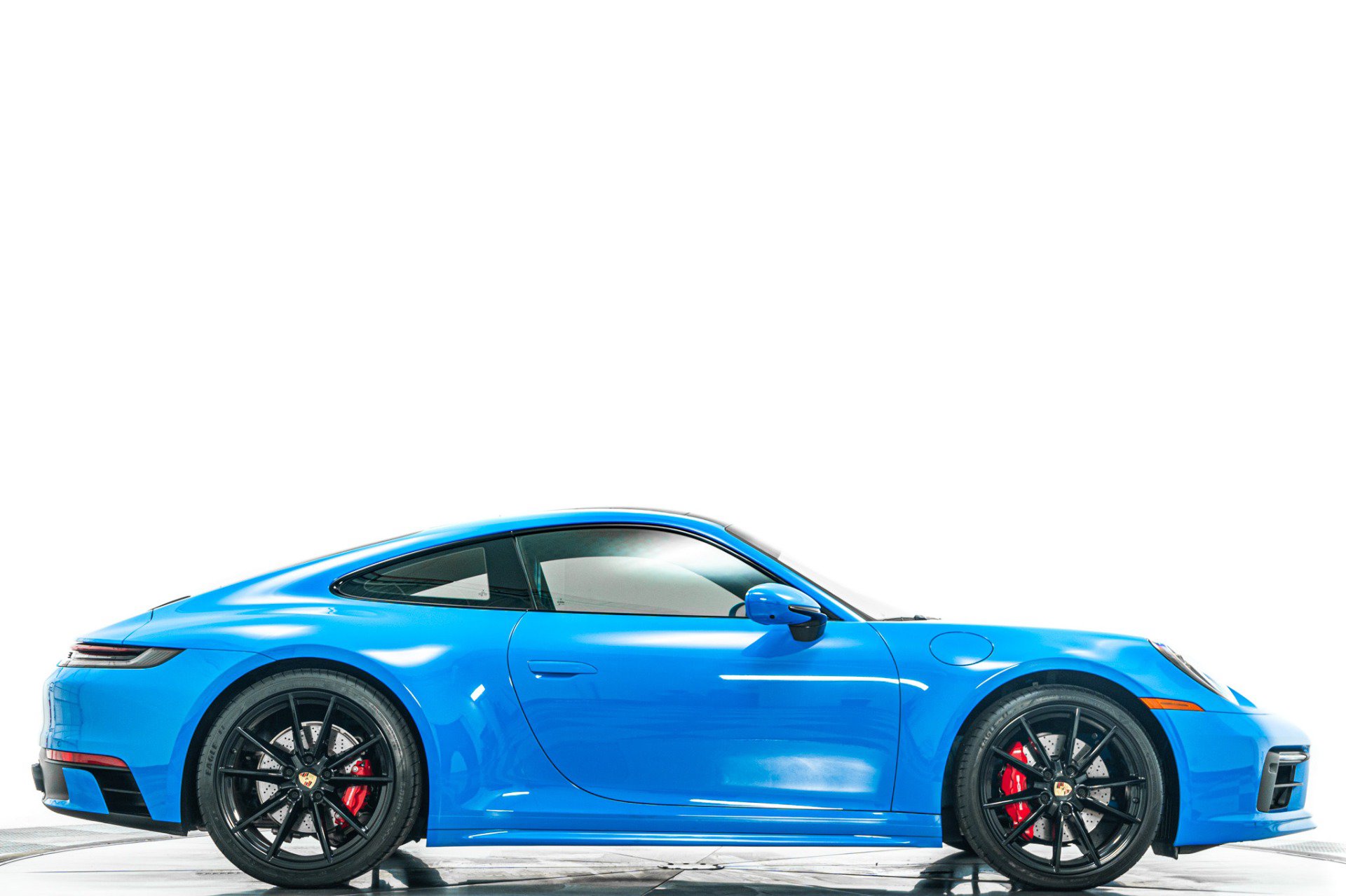 Used 2023 Porsche 911 Carrera 4S AWD/4WD image 2