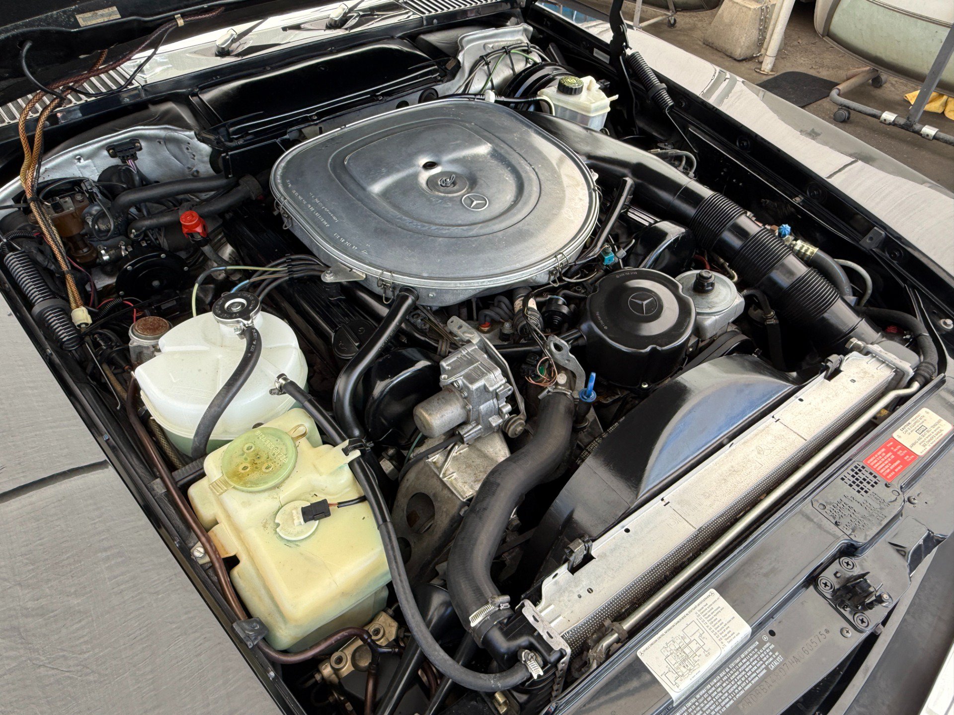 Used 1987 Mercedes-Benz 560 SL image 18