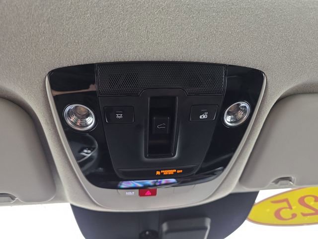 Certified 2025 Kia Niro EX Touring FWD image 27