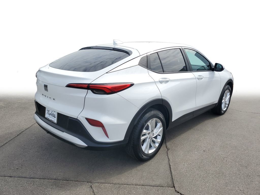 Used 2025 Buick Envista Preferred image 7