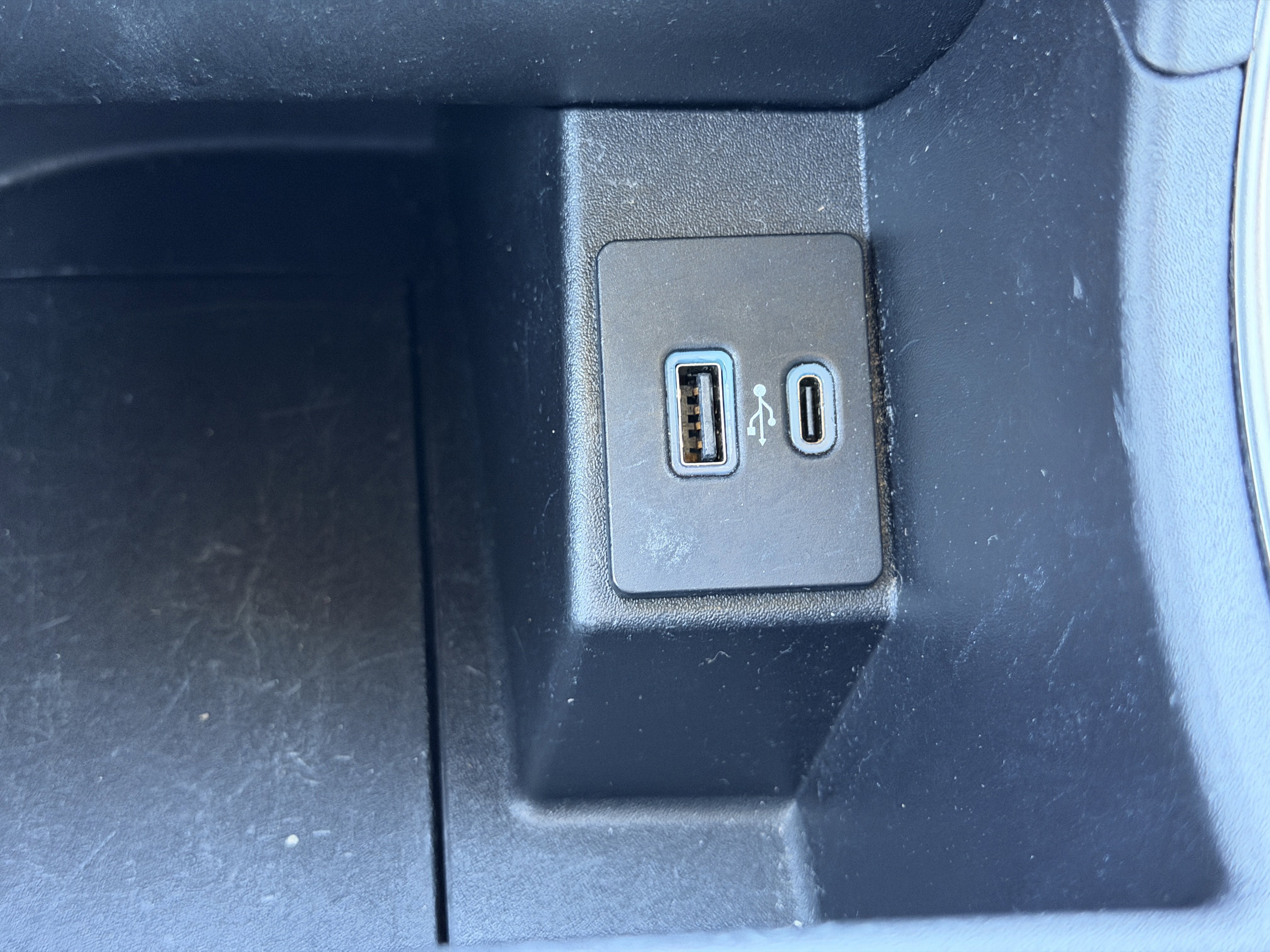 Used 2023 Ford Edge SEL image 22