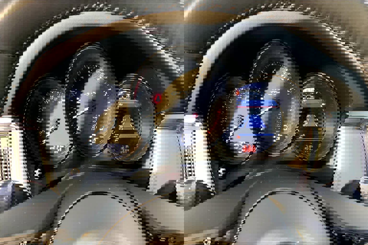 Used 2025 Porsche Macan GTS image 29