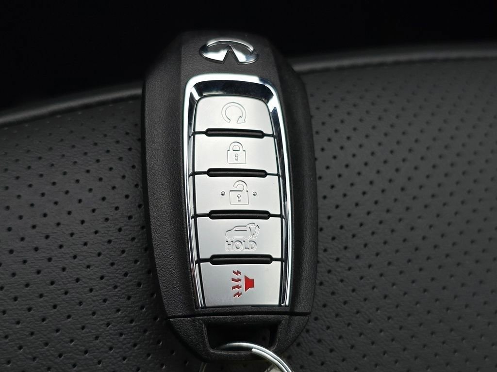 New 2025 INFINITI QX55 Essential image 38