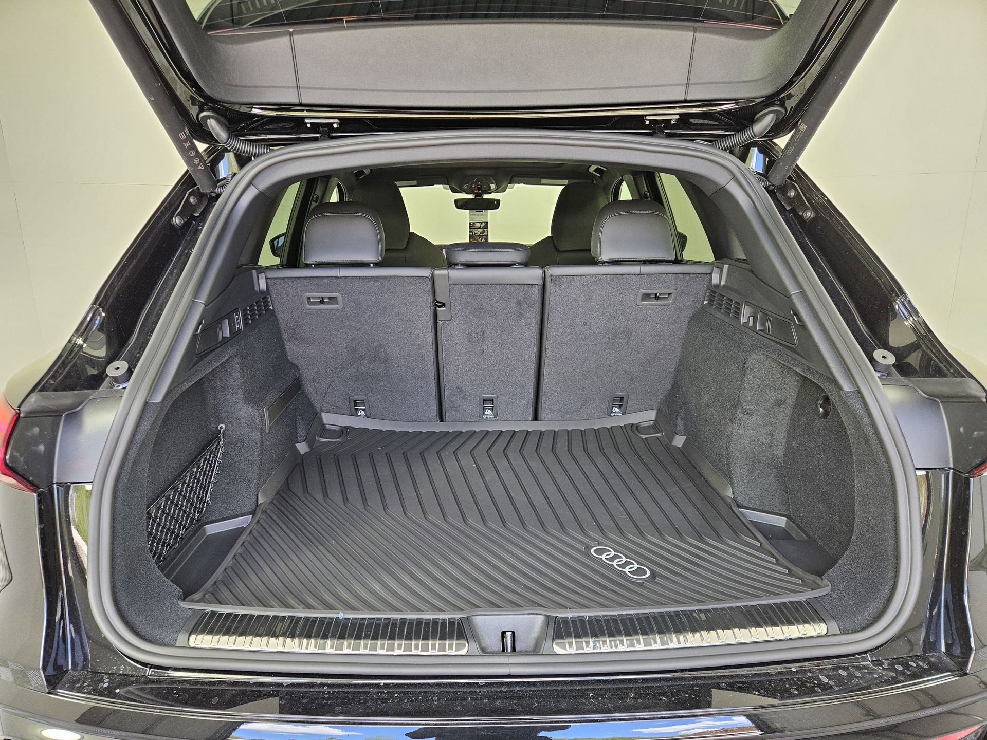 New 2026 Audi SQ5 Premium Plus AWD/4WD image 9