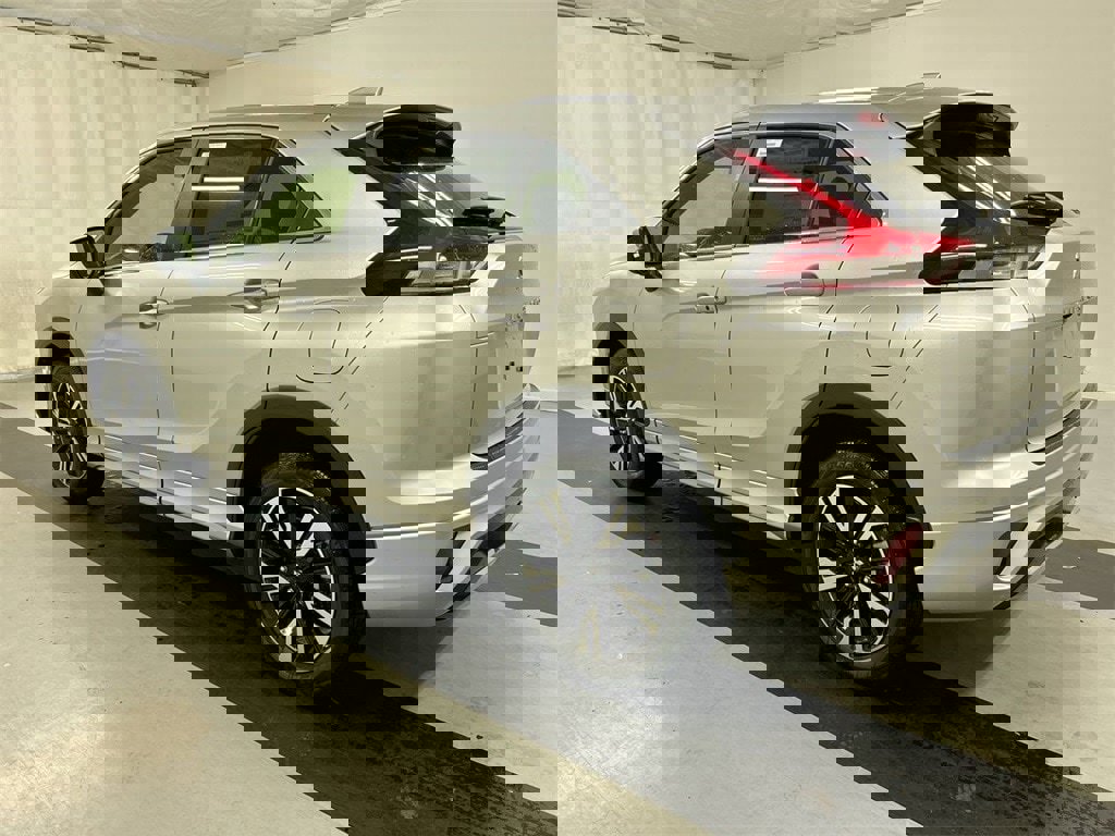 New 2026 Mitsubishi Eclipse Cross SEL image 5