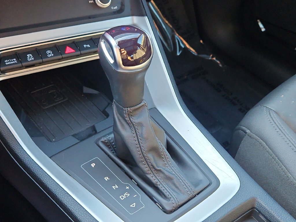 Certified 2024 Audi Q3 2.0T Premium Plus AWD/4WD image 32