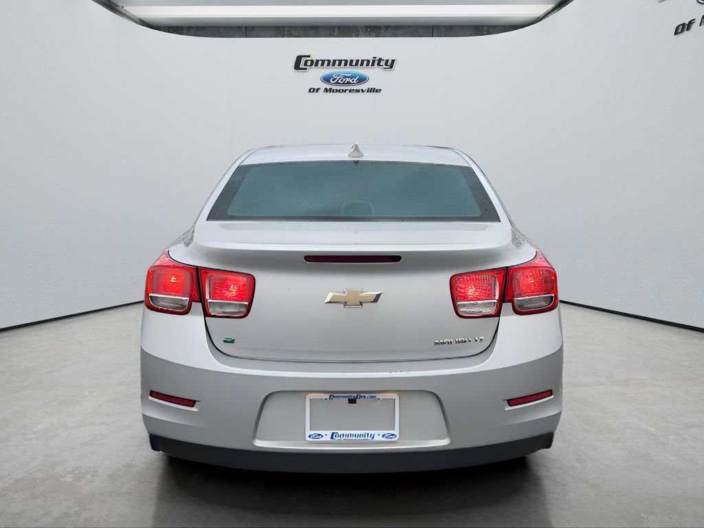 Used 2016 Chevrolet Malibu LT image 7
