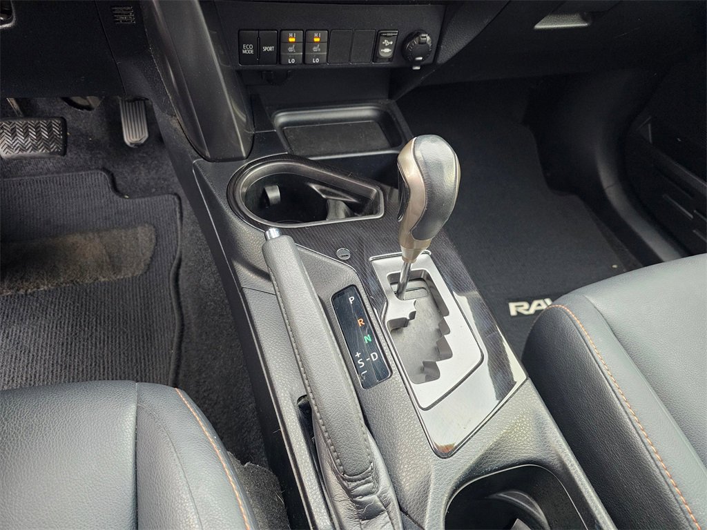 Used 2017 Toyota RAV4 SE w/ Power Extra Value Package AWD/4WD image 61