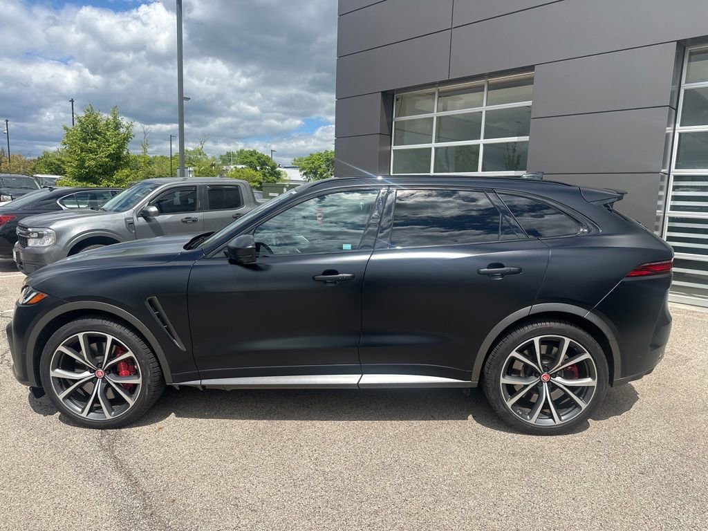 Used 2021 Jaguar F-PACE SVR AWD/4WD image 2