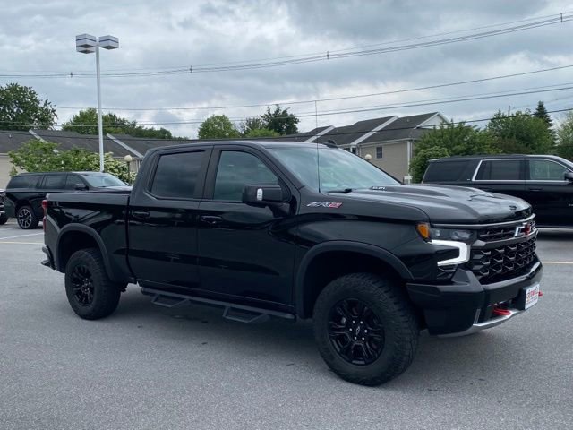 Used 2023 Chevrolet Silverado 1500 ZR2 w/ Technology Package AWD/4WD image 7