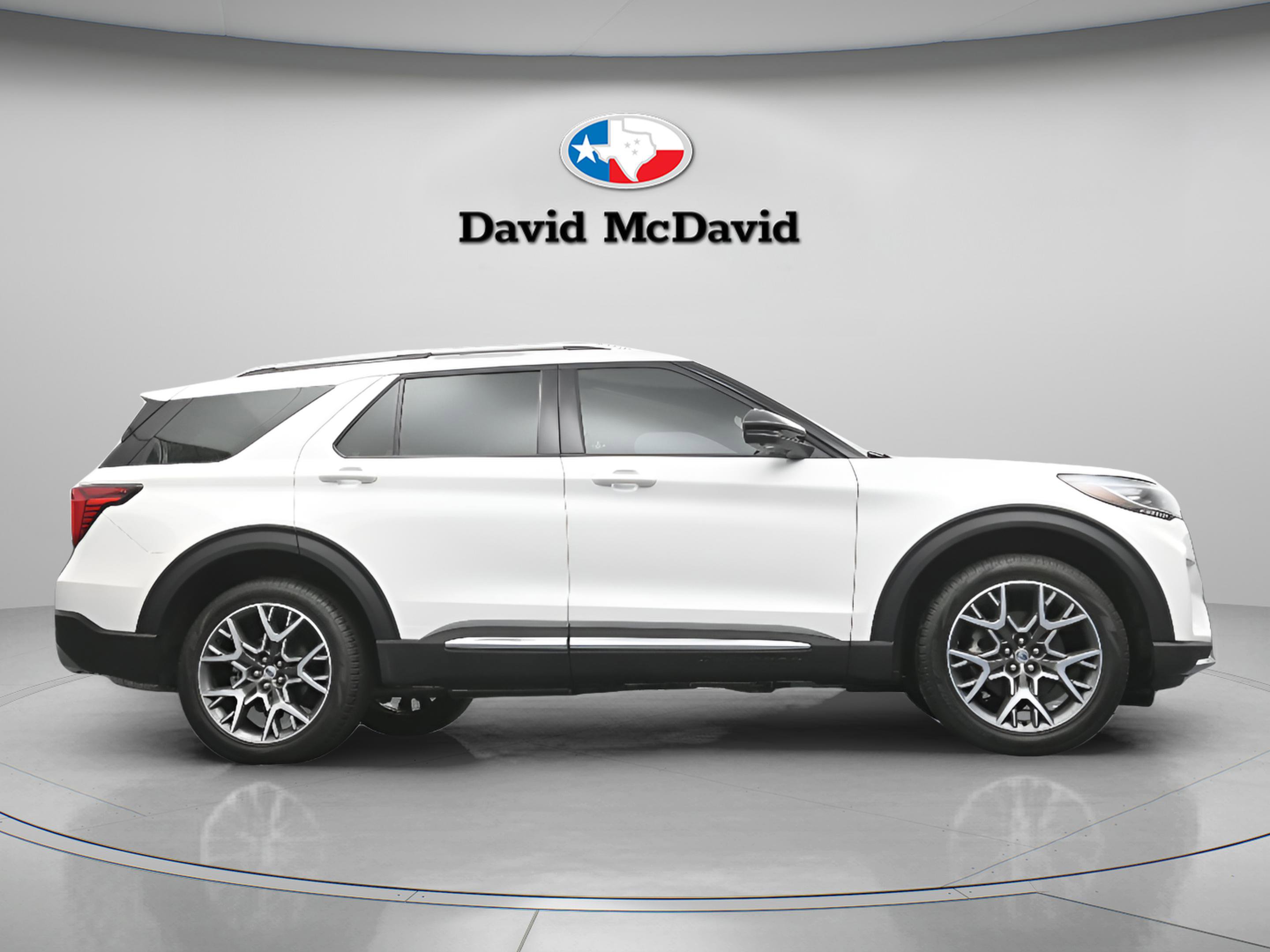 Used 2025 Ford Explorer Platinum w/ Ultimate Package image 35