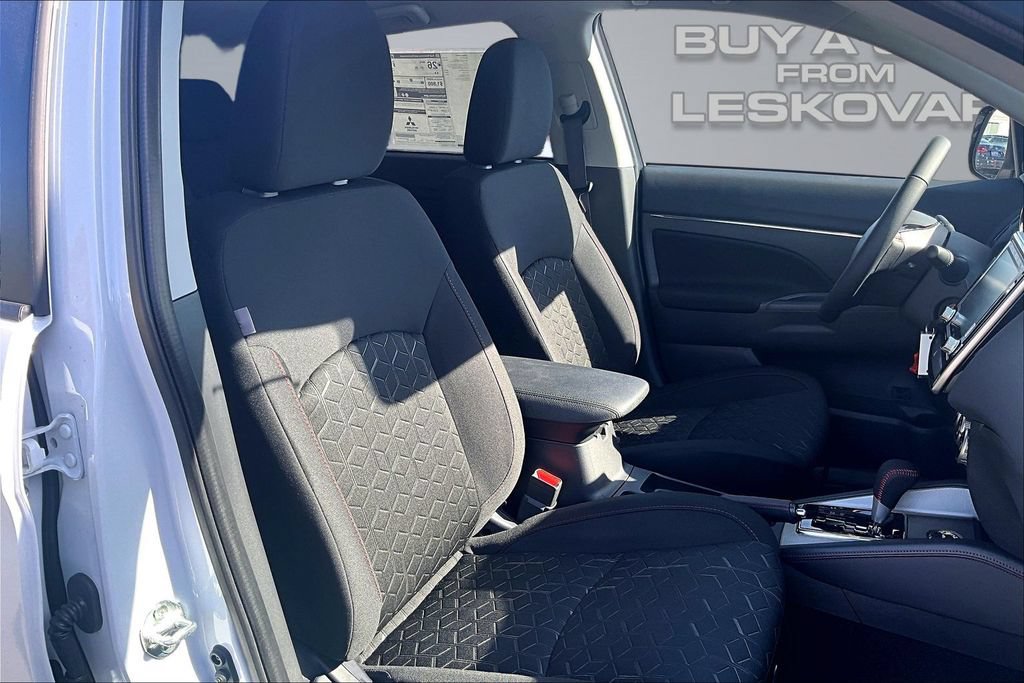 New 2027 Mitsubishi Outlander Sport LE AWD/4WD image 8