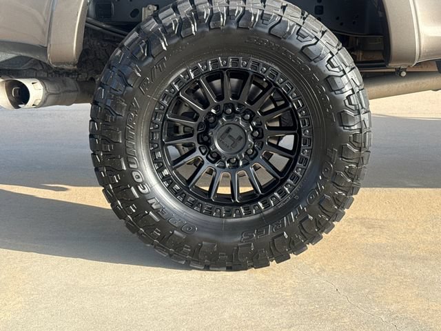 Used 2022 Ford F250 Lariat w/ Lariat Ultimate Package AWD/4WD image 10