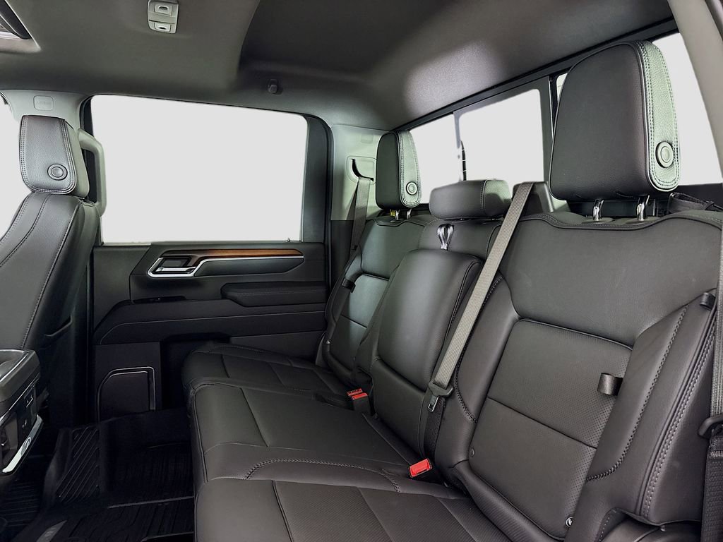 New 2025 GMC Sierra 3500 Denali w/ Denali Reserve Package image 25