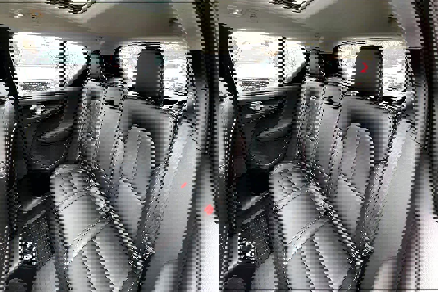 Certified 2024 Volvo XC40 B5 Plus w/ Protection Package Premier image 20