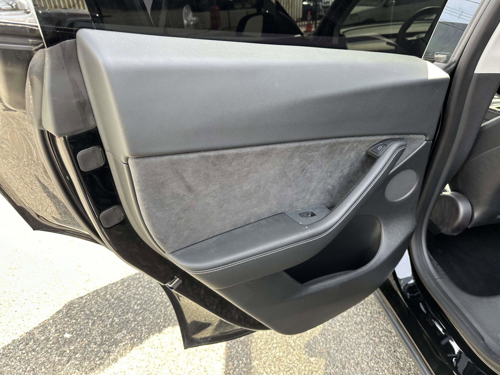 Used 2021 Tesla Model Y Long Range AWD/4WD image 18