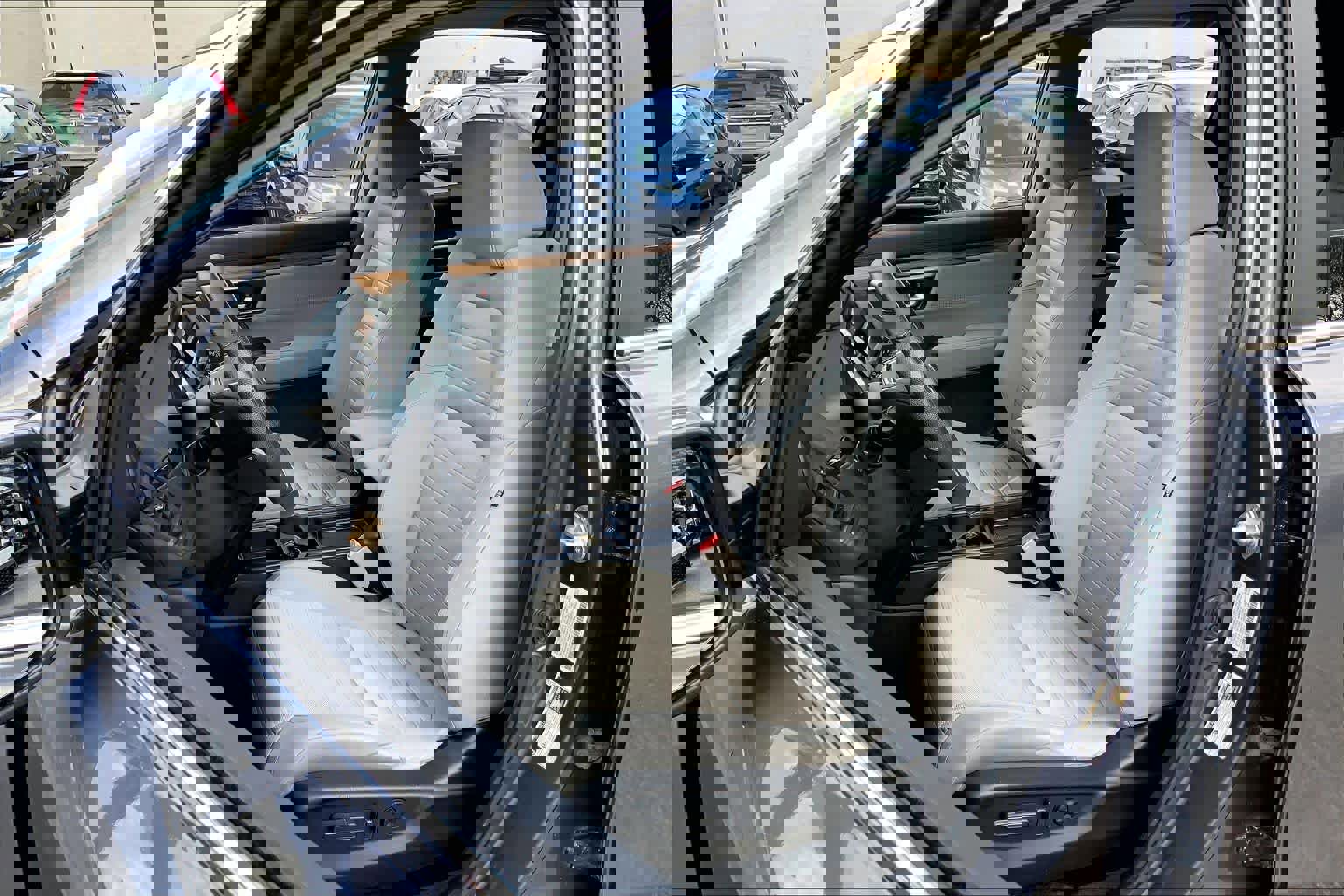 Used 2022 Honda CR-V EX image 9