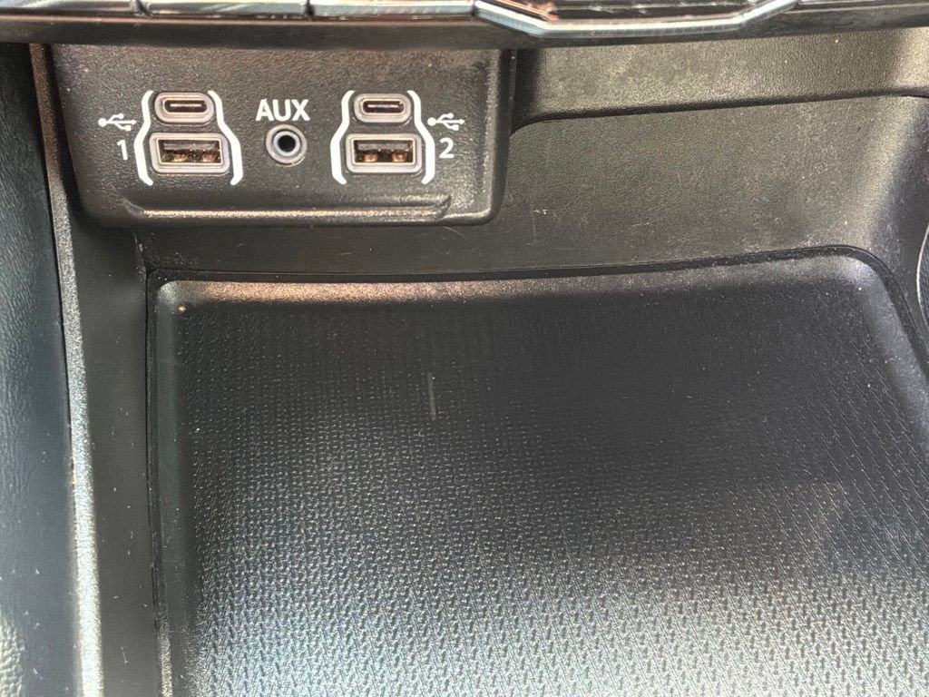Used 2023 Dodge Durango GT AWD/4WD image 18