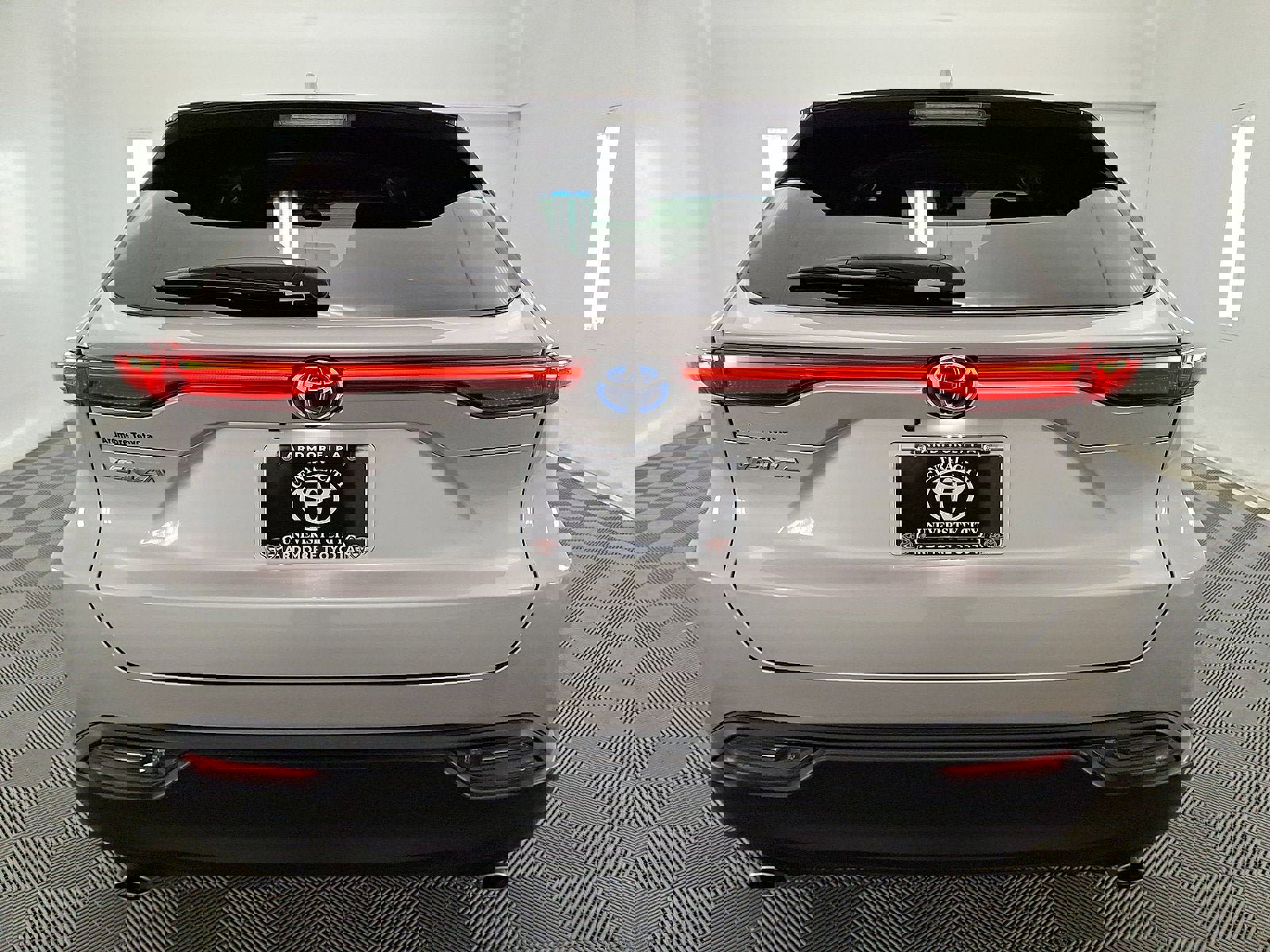 Certified 2023 Toyota Venza LE image 22